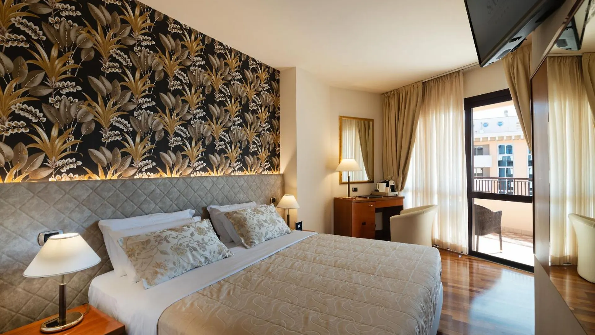 Savoy Beach Hotel & Thermal Spa Bibione 5*,  Itálie