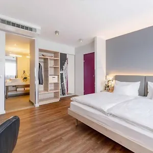 https://roomz.vienna-besthotels.com